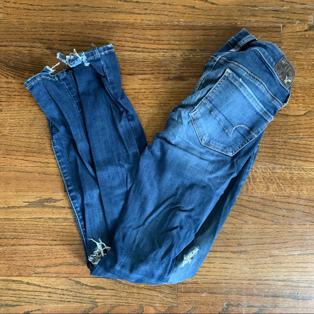 American eagle distressed skinny jeans